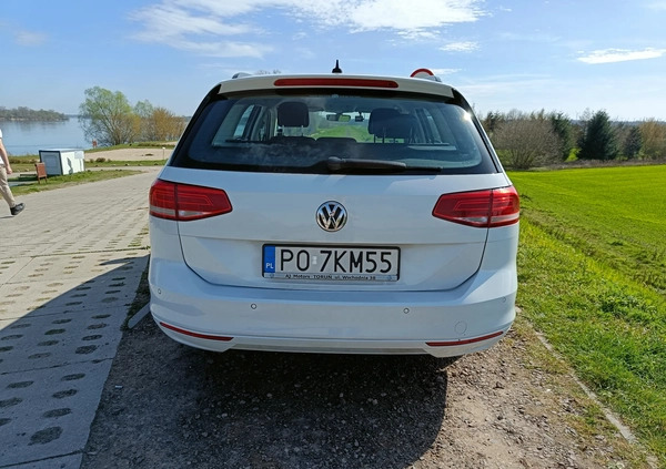 Volkswagen Passat cena 52000 przebieg: 198795, rok produkcji 2015 z Gubin małe 277